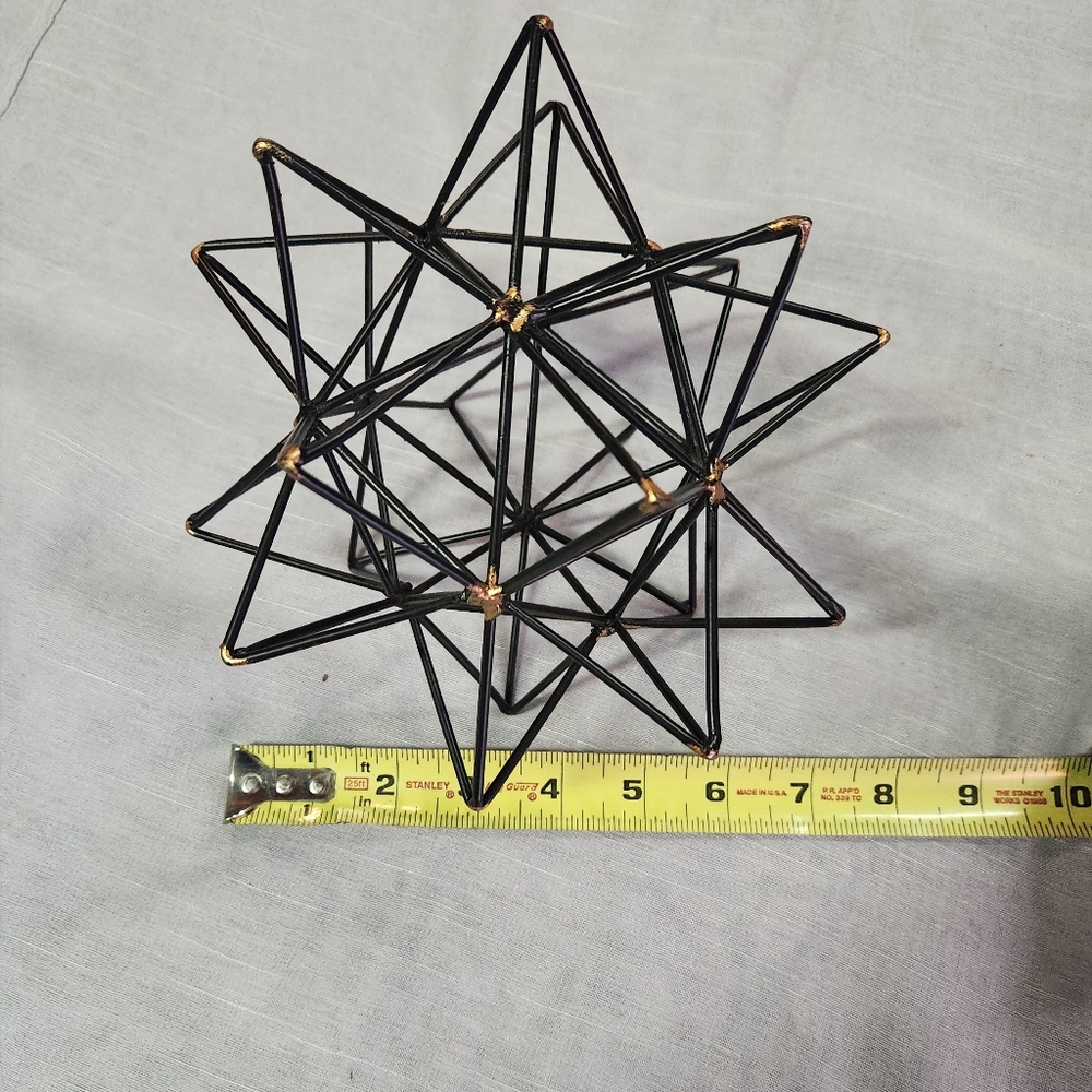 Geometric Black Metal Star Decor